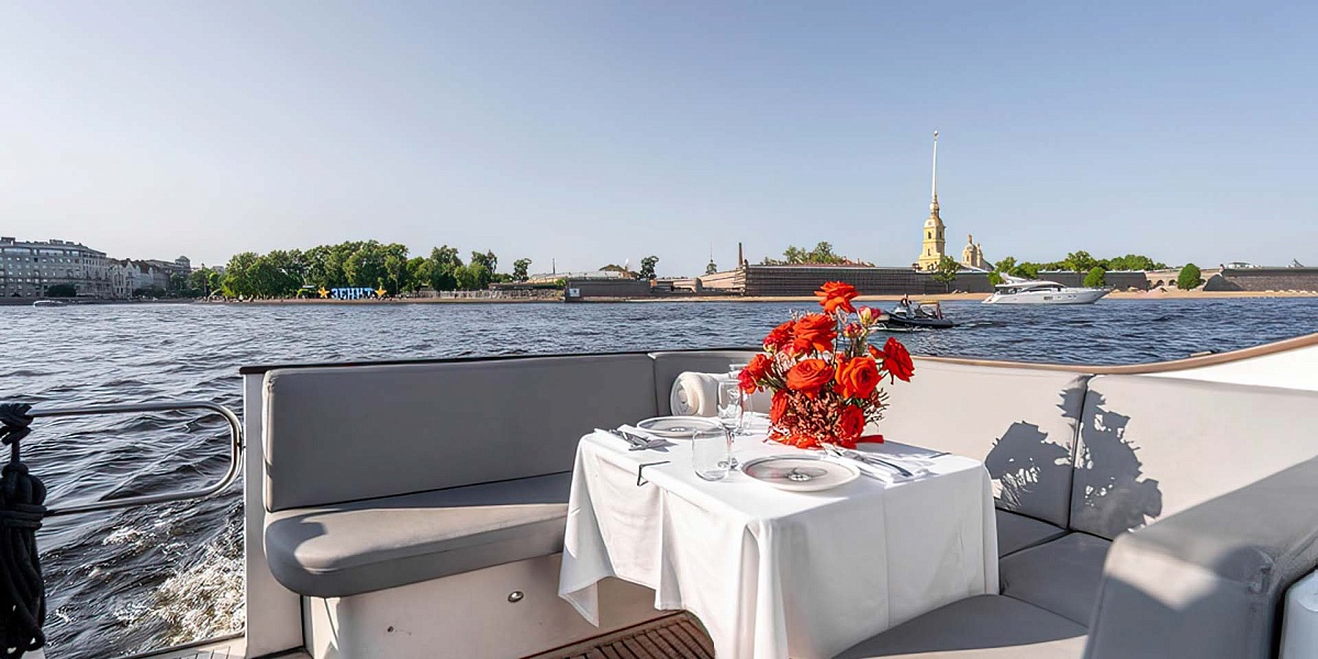 Аренда luxury tender Chudo Lodka в Санкт-Петербурге